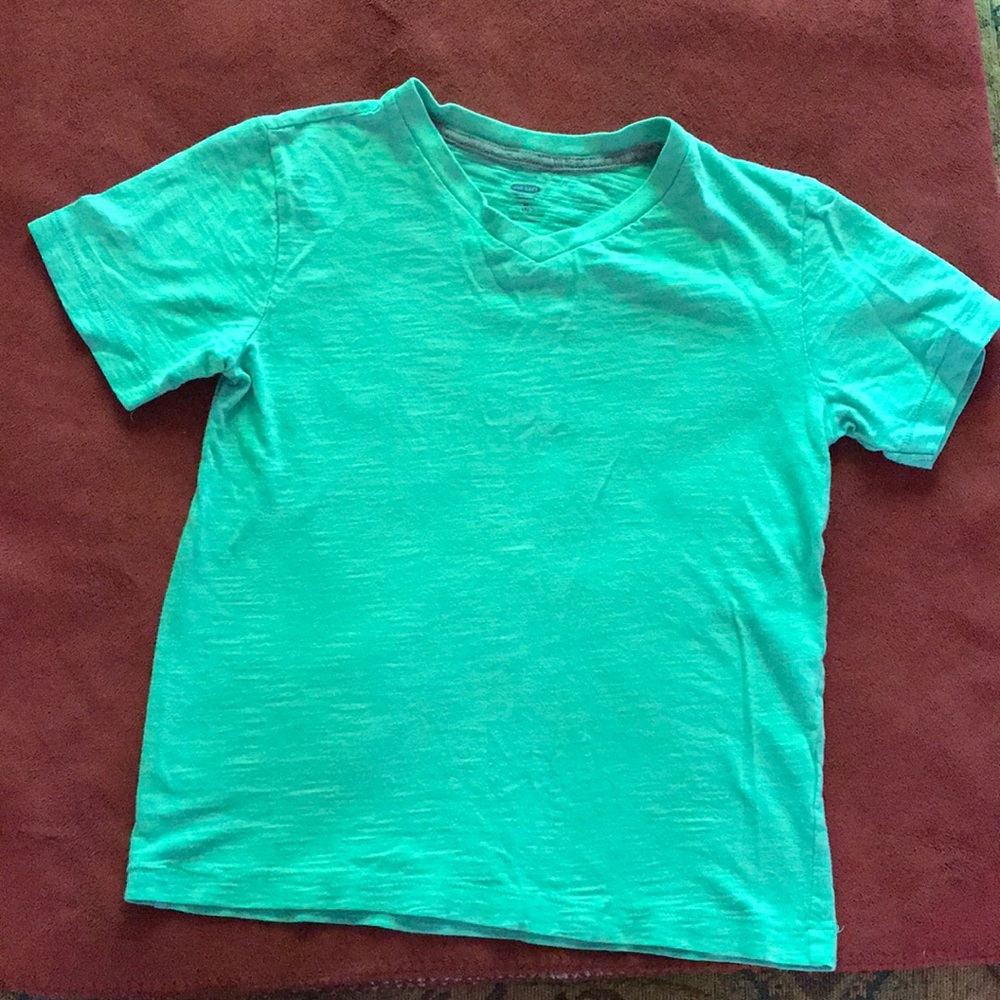 Green short sleeve T-shirt